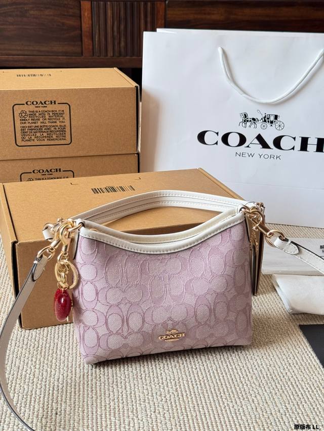 原版布 Mini Coach ｜Laurel 流浪包 蔻驰经典的月亮包，比腋下包容量要大一点 尺寸 19 14Cm