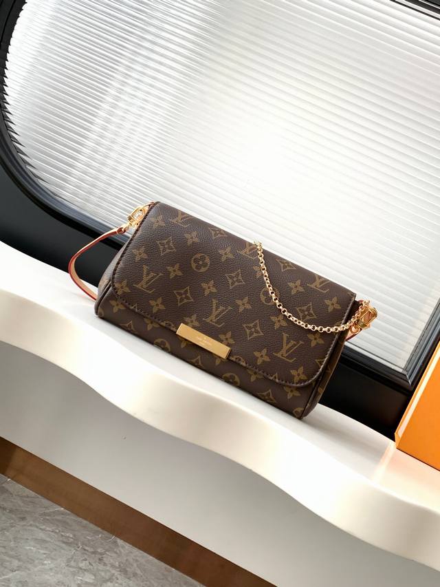 动态163C芯片 顶级原单加强版 这款Favorite M40718老花 N41129啡格 N41275白格 中号手袋以Monogram 帆布制成,可手拿,肩背 动态163C芯片 顶级原单加强版 这款Favorite M40718老花 N41129啡格 N41275白格 中号手袋以Monogram 帆布制成,可手拿,肩背