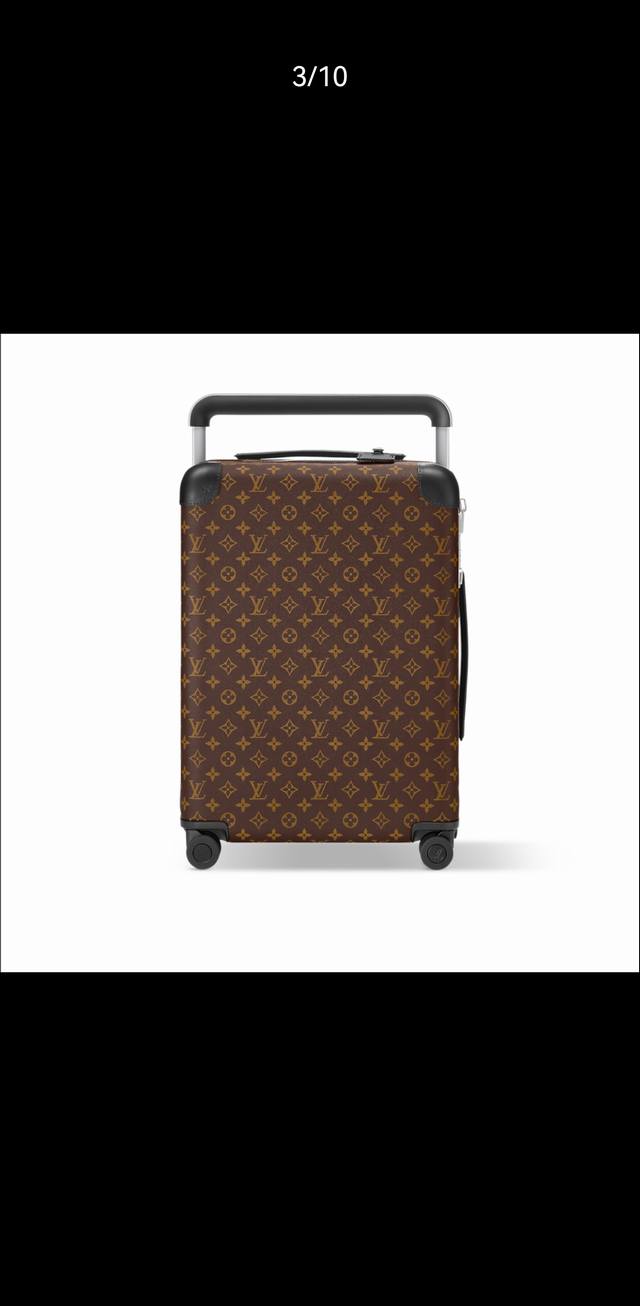 Horizon 四轮拉杆箱，55厘米 邂逅奢华四轮拉杆箱的未来。由公认的划时代工业设计大师Marc Newson亲自操刀，此款轻质四轮拉杆箱以外部的大号拉杆创造