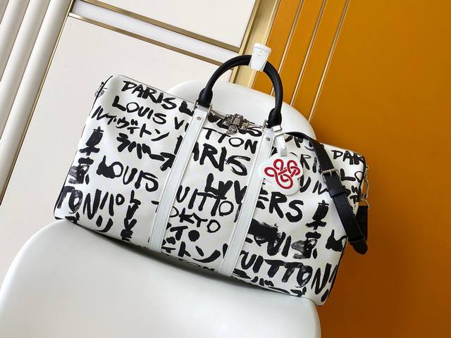 顶级原单 N40804 东京 163C01变码芯片本款 Keepall BandoulièRe 50 旅行袋由日本设计师 Nigo 与 Pharrell Wil