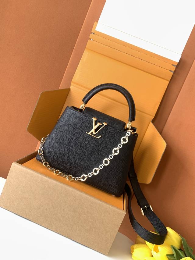 出厂价p 特级全钢 M12936黑色金 M12936珍珠白金 本款Capucines迷你手袋出自Capucineschain On You系列，以柔软 Taur