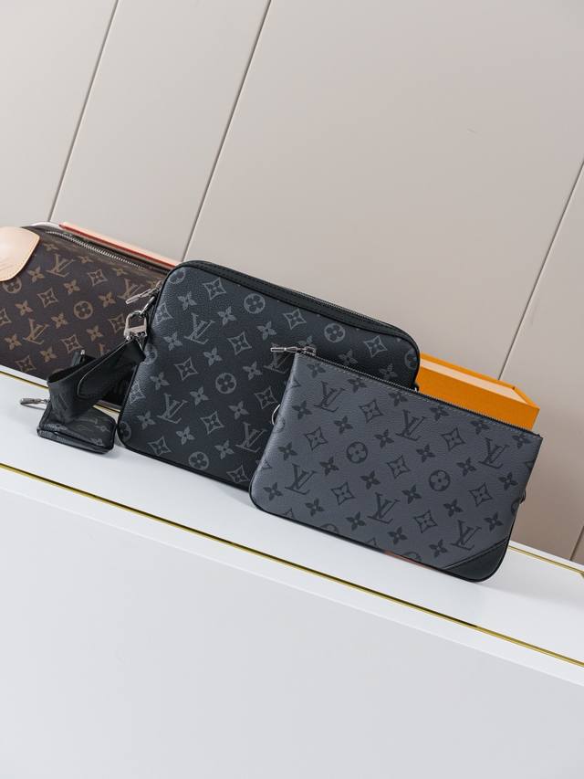 动态163C01芯片 M69443 黑花 老版 顶级原单 独家背景实拍 Trio 邮差包由 Monogram Eclipse 帆布与 Monogram Ecli