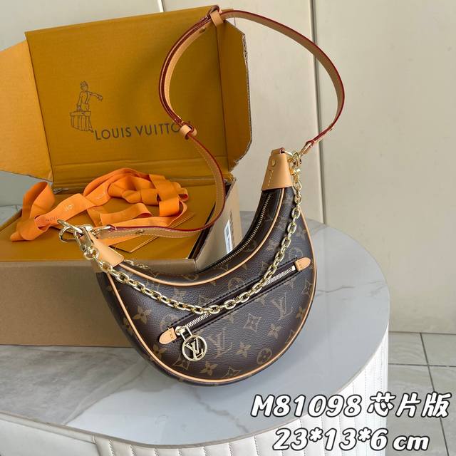 163C01芯片版 内部价p 款号：M81098 月亮包 原单加强版 独家实拍背景图 Odeo 小号手袋，以 Monogram 帆布和加固皮革边角传递复古意味。