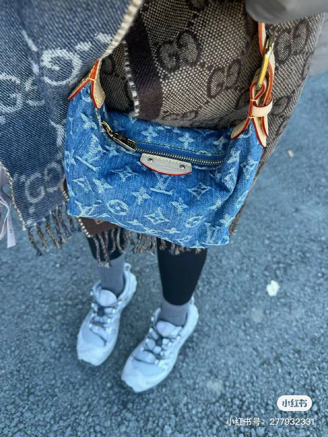 163C01芯片版 模特身上图 内部价p