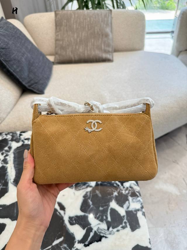 Chanel原版麂皮麻将包 星星Logo便当包 20Cm