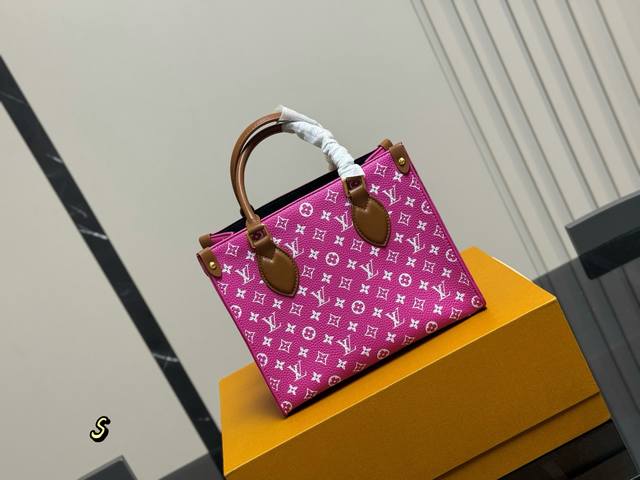 Size：25.20Cm Lv Onthego牛皮购物袋 有隐藏的背带设计， 可单肩～可手提 搜索 Lv Onthego丛林购物袋 配折叠盒