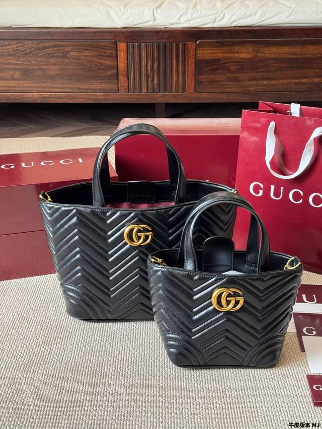 牛皮版本 Gucci 酷奇｜Betty托特包 被Gucci新款美到失语～Betty 它来啦！ 救命！Gucci这两款托特包鲨疯了 谁懂啊！黑白组合，拿捏不同风格