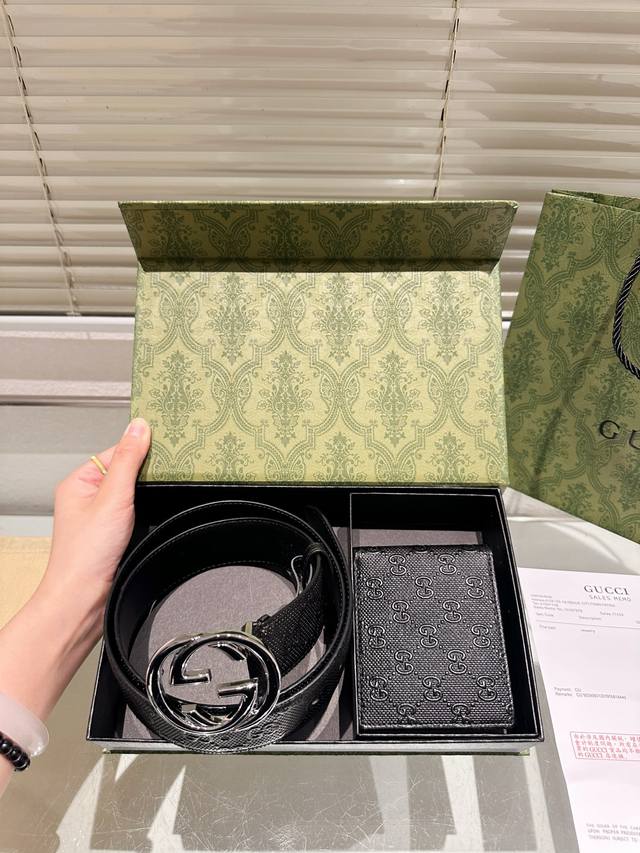 原单 钱包腰带 配礼盒 高版本!腰带 Gucci牛皮皮带~热门款 男女通用皮带里面最火的版本啦~质量很好 全套包装!五金绝对不褪色 皮带头和专柜一样的哦~ 配礼 原单 钱包腰带 配礼盒 高版本!腰带 Gucci牛皮皮带~热门款 男女通用皮带里面最火的版本啦~质量很好 全套包装!五金绝对不褪色 皮带头和专柜一样的哦~ 配礼