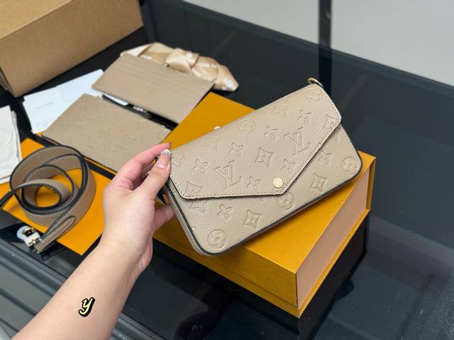 配折叠盒 Size：22*13Cm Lv 三件套 最好用最方便的一款 三合一包包 质量全面升级 原版布内里