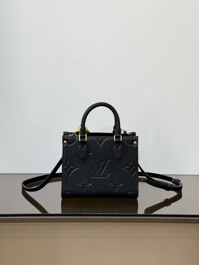 特级原厂 Onthego Bb手袋 型号: M46993 黑色 163动态芯片版 材料: A级全钢五金 进口原厂皮 尺寸: 18158.5Cm