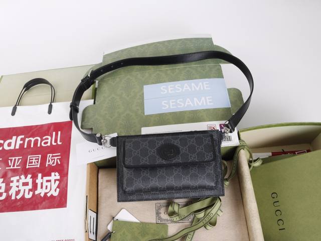 厂价 最高版本原厂皮顶级原单配专柜全套包装 简介:持续探索系列,这款Gg Supreme腰包是小皮具配饰中的一款力作,饰有精致的标识细节,可轻松搭配成衣单品,从 厂价 最高版本原厂皮顶级原单配专柜全套包装 简介:持续探索系列,这款Gg Supreme腰包是小皮具配饰中的一款力作,饰有精致的标识细节,可轻松搭配成衣单品,从