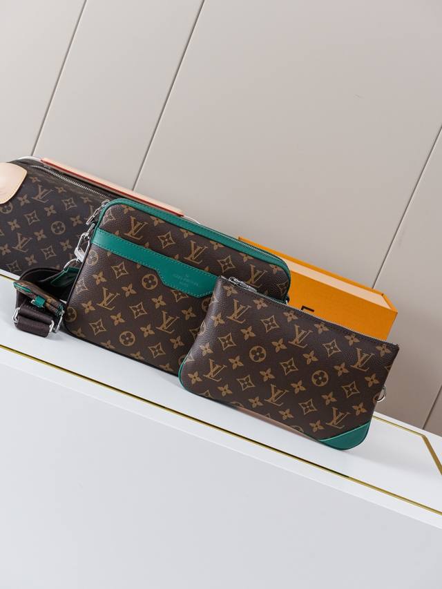 动态163C01芯片 M12766老花绿 顶级原单 独家背景实拍 本款 Trio 邮差包取材 Monogram Eclipse 涂层帆布，以鲜明牛皮革彰显摩登风