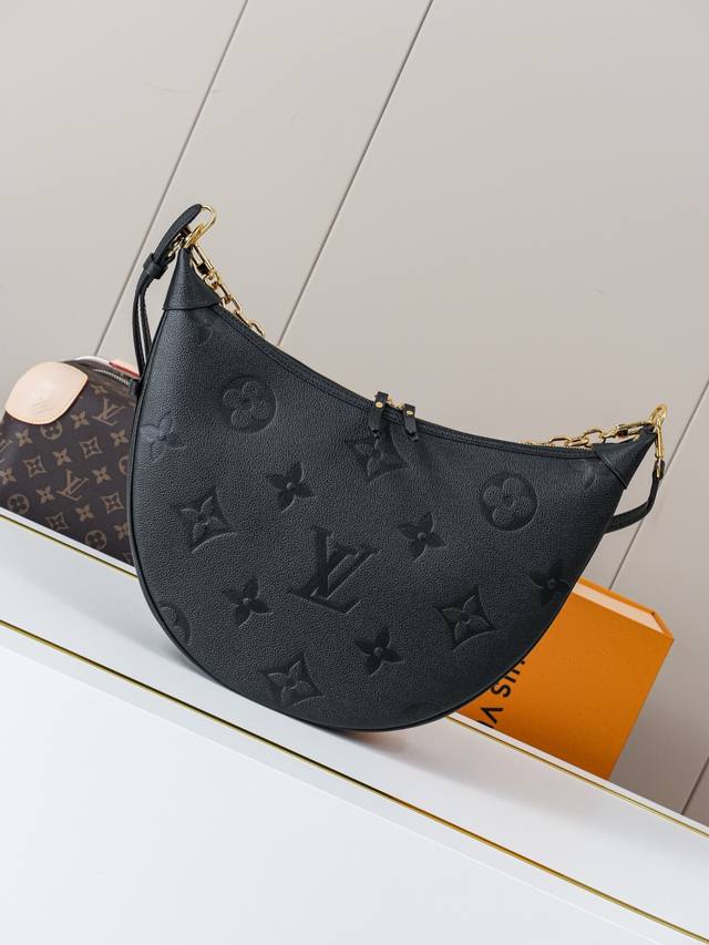 动态163C01芯片 M46725黑压 顶级原单 独家背景实拍 本款 Loop Hobo 手袋选用柔软 Monogram Empreinte 皮革塑造贴合身形的