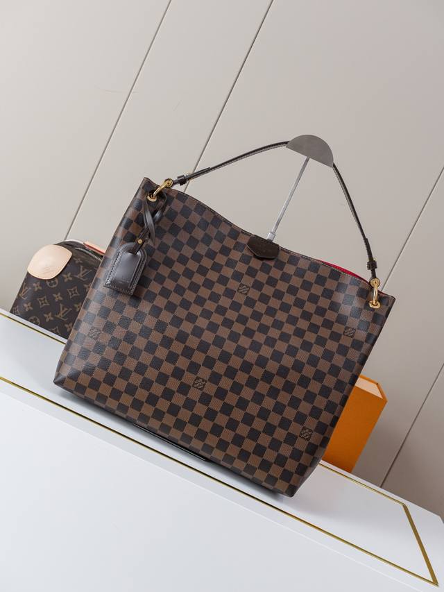 动态163C01芯片 N44045啡格红大号顶级原单 M43704啡格红 独家背景实拍 经典 Monogram帆布的Graceful Mm流浪汉是一个超宽大而轻