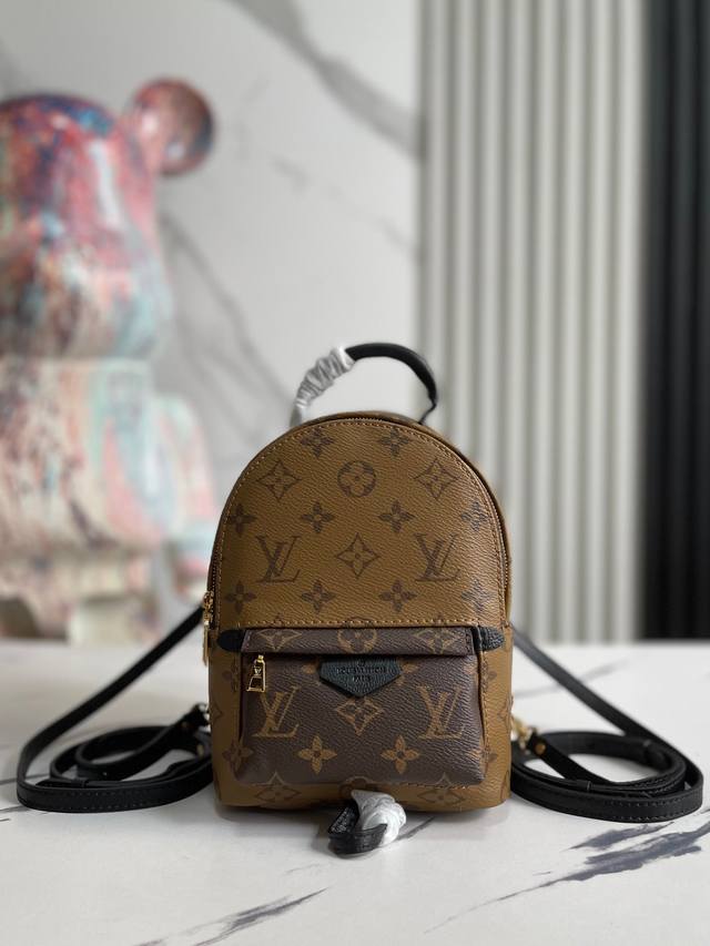 出厂价p 顶级原单 独家实拍 迷你双肩包M44872 精湛技艺传承Nicolas Ghesquiere赋予背包风格变化尺寸17-22-10Cm