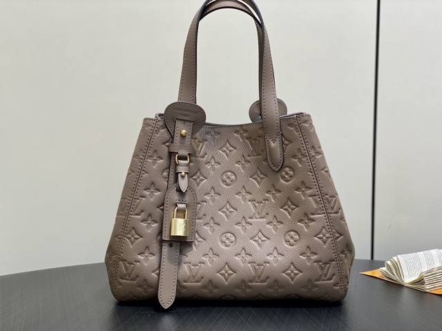 原单精品 M25858卡其绿 M25890 全皮压花单肩包 All In One 小号手袋 M25858 黑色 M25890 烟熏灰绿色 酒红 本款 All I