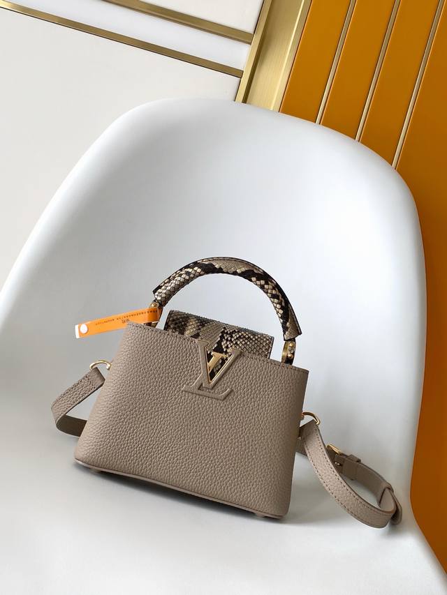 N85515白色 N85514黑色 N85513黑色 白丽 N85516黑色 N85517 灰色 特级原厂 动态163 夏季款 Capucines 迷你手袋取材