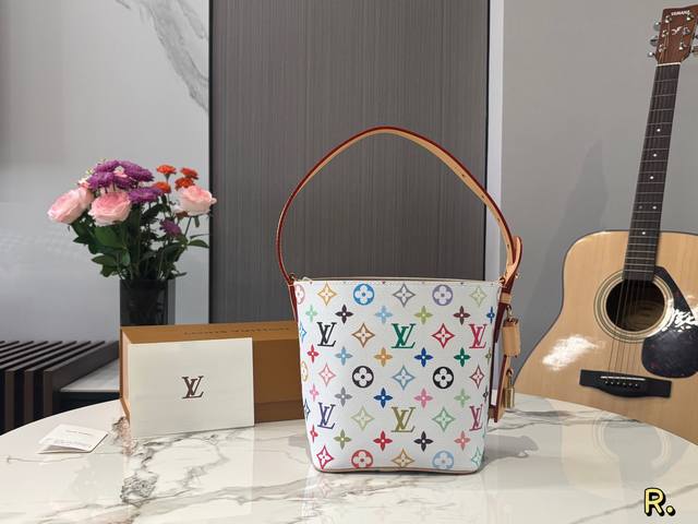 顶级牛皮 配礼盒新品 Lv专柜最新款白三彩All In Bb手提包 预测即将是下一个大爆款 尺寸17.19