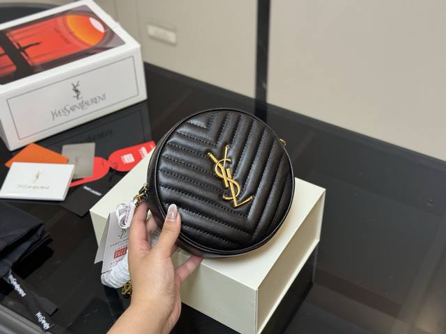 配折叠盒飞机盒 Size：17.17Cm 圣罗兰 圆饼包 鱼子酱看起来质感特别好！ 耐磨耐用！ 斜挎