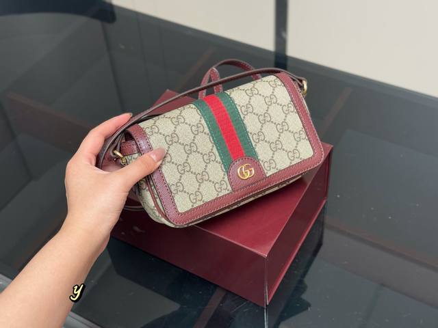 配折叠盒 尺寸:20*12Cm 古奇 Ophidia 相机包 经典色，尺寸巨可爱 手提斜挎的小可爱！ 搜索Gg 1955马鞍包