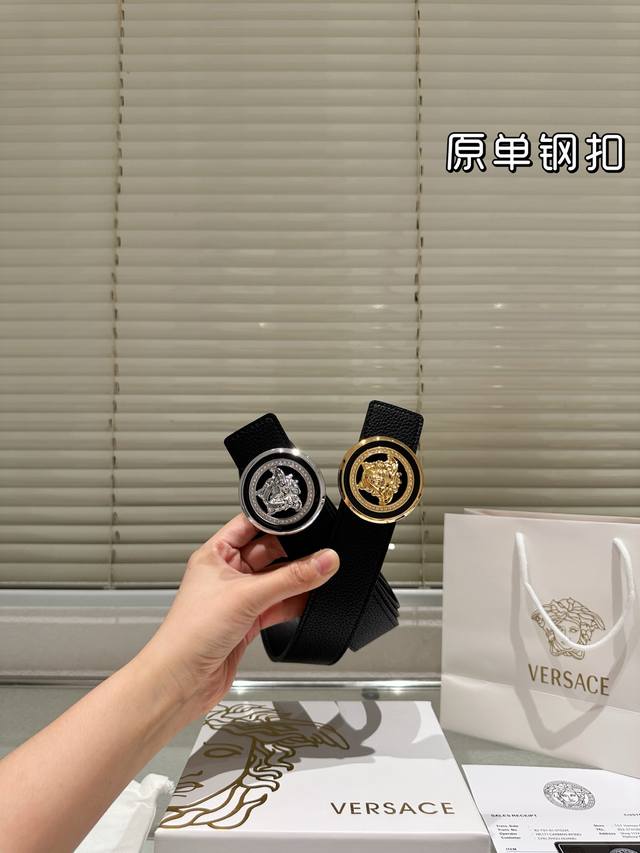 钢扣 高版本！腰带 范思哲牛皮皮带～热门款 男女通用皮带里面最火的版本啦～质量很好 全套包装！五金绝对不褪色 皮带头和专柜一样的哦～ 配礼盒手提袋发票