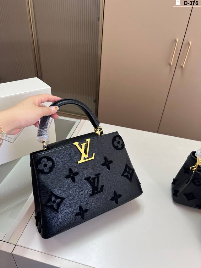 大 Lv手袋包Capucines 金色扣五金 超繁琐制作工序 女王范儿必备 尺寸合理、容量Ok D-376尺寸20×14 27×18折叠盒