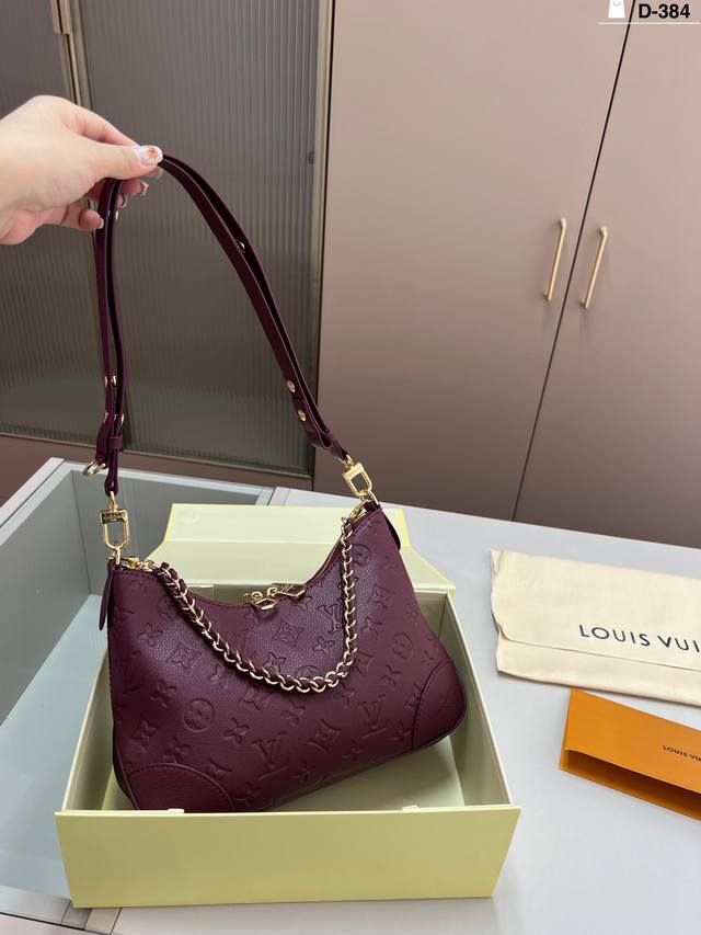 芯片版本 Lv酒红牛角包单肩斜挎中古 Vintage包包Lv酒红限定 ！超美！搭配起来特别有范！被外观真的迷倒 D-384尺寸27×15折叠盒