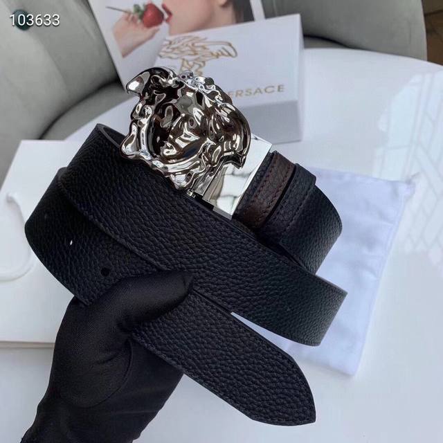 范思哲3.8Cm 双面原版皮，钢扣，带身采用专柜最新元素、双色原版款式，大气有光泽度，100%进口牛皮，扣头采用纯钢材质结构，持久耐用，永不退色，显档次有品味，