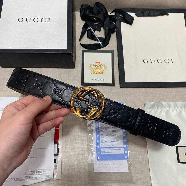 品牌：Gucci 等级：原品版质.定制层头牛皮。专柜售典经爆款开模。油精边致 电车脑线 手柔感软.实物拍摄修无饰 上效身果超好.配专柜全包套装.送礼带自首选 送