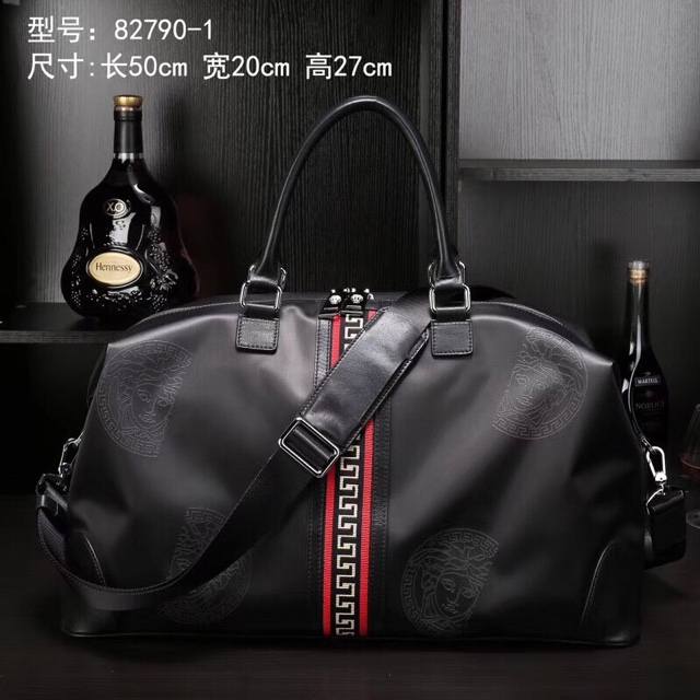 原单原单出货范思誓专柜爆款旅行包、面料采用进口牛津防水布料配意大利进口原版牛皮专柜原版五金、原厂里布。顶级工匠精细手工车线款式时尚大方低调奢华有内涵休闲轻便实用