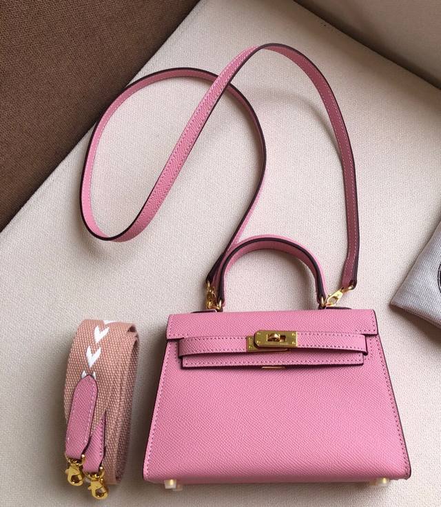 头层牛皮 配盒子、双肩带 19Cm Herm-爱马 皮料升级HermèS-Birkin爱马仕铂金女包 市场独家品质采用进口牛皮，高端五金精致做工独家实物拍照
