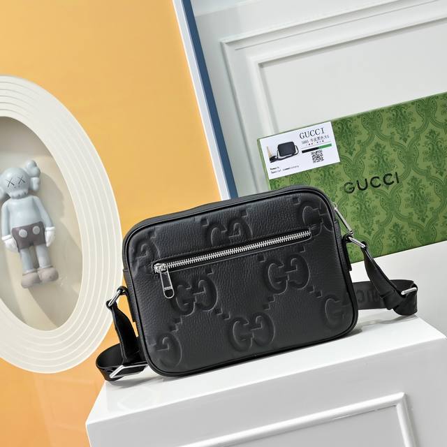 Gucci古奇 官网同步 高版本 斜挎单肩背包 永恒不过时的标志性产品 纯原单小牛皮 顶级五金制作 非市面普通版本 贸易公司订单货 全部实拍 实用性非常高 完全