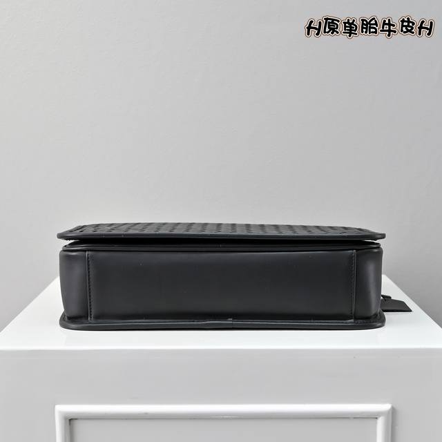 Bv原单胎牛皮全手工编织高端货搭配原单枪色五金 挎包上手绝对高大上 尺寸30-27-6Cm#836