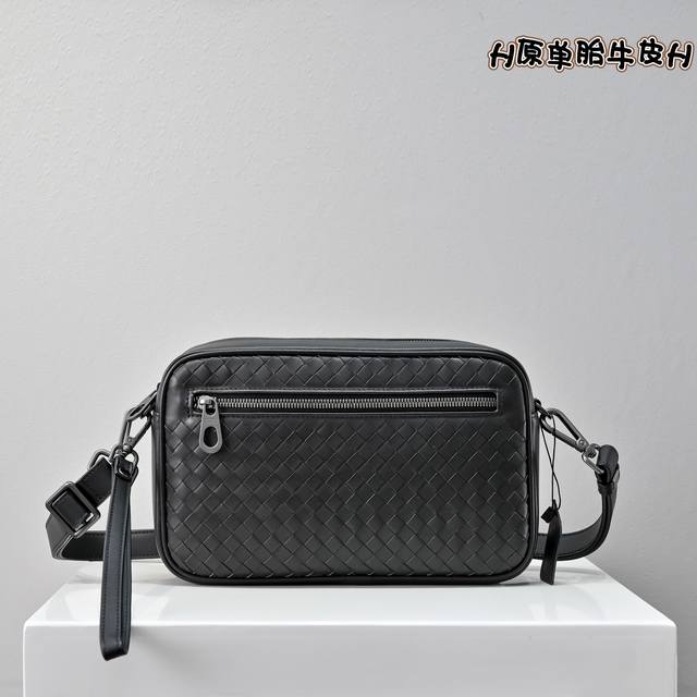 Bv原单胎牛皮全手工编织高端货搭配原单枪色五金 挎包上手绝对高大上 尺寸26-16-6Cm#806