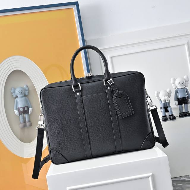 高端货 “Louis Vuitton”公文包 porte-Documents Voyage 公文包 粗犷的Damier Graphite赋予此款porte-Do