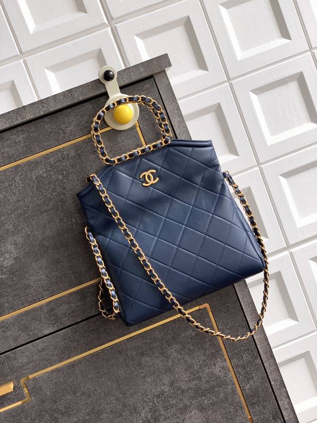 顶级原单 小號皮 夜空蓝色 手感柔软细腻! 贺贝、贺贝、贺贝 三个尺码可选大中小號5个颜色 克 兰 杏 灰 粉 麂皮系列、款26C 贺贝 Ohanelhandd 顶级原单 小號皮 夜空蓝色 手感柔软细腻! 贺贝、贺贝、贺贝 三个尺码可选大中小號5个颜色 克 兰 杏 灰 粉 麂皮系列、款26C 贺贝 Ohanelhandd