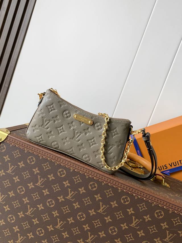 顶级原单，变码芯片，钢扣五金系列 M25816绿色M83301黑色 M11916 土黄 Monogram Empreinte 皮革的Liv Pochette可紧