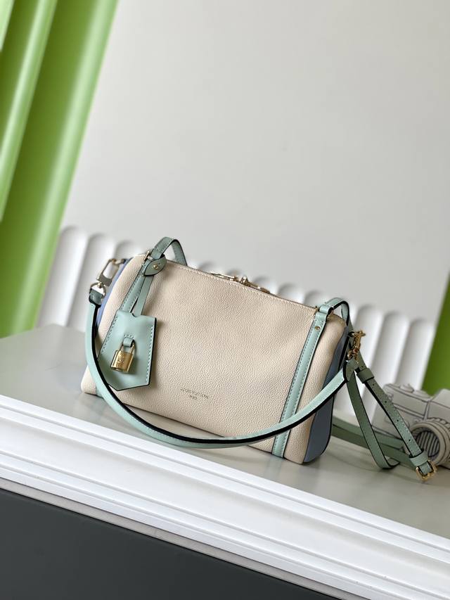 正品级 M26905 26×17×13.5 Express 全皮枕头包 顶级原单 变码芯片