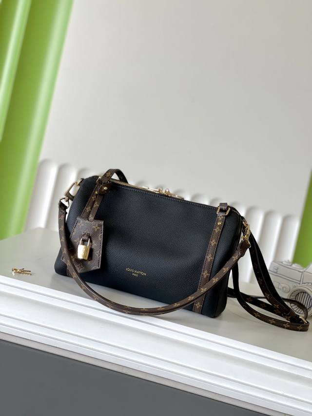 正品级 M26039 26×17×13.5 Express 全皮枕头包 顶级原单 变码芯片