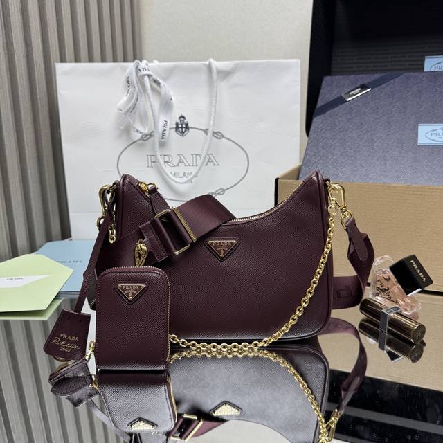 正品级 顶级原单 新版本 爆款升级版Baokuanqnylon Hobo手拎 腋下包1Bh204原厂十字纹可拆卸P家 Re-Edition 2005 Saffi