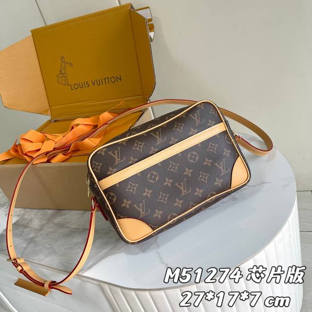 变码芯片版 内部价P 款号： M51274中号 原单加强版 独家实拍背景图 Vintage中古相机包，斜挎包，男女通用，经典的Monogram 帆布配以黄皮饰边