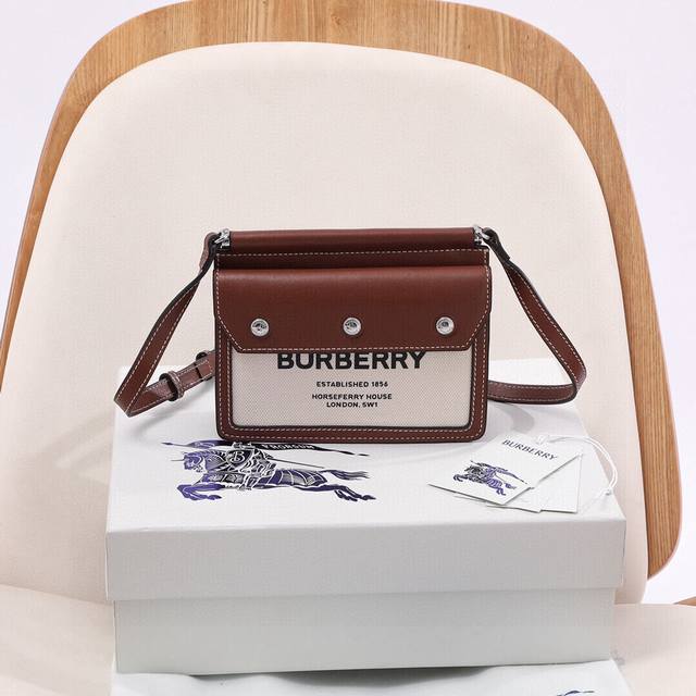 厂价 最高版本原厂皮顶级原单配专柜全套包装 糟了 是心动的感觉包先生小红书Ins 吹飘了设这季的复古帆布包系列～真的被Lilte Bag颜值 惊艳到了正品一直在