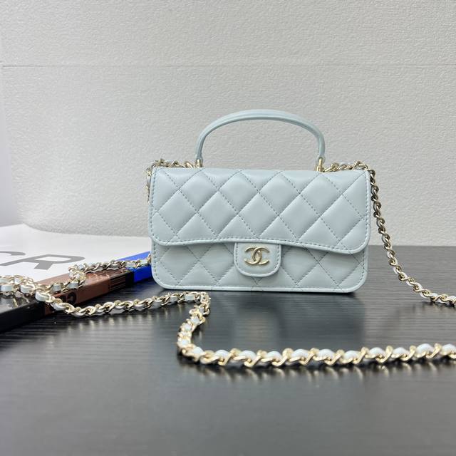 原厂皮 25P新品 手机包 绵羊皮 钢制五金 可手提斜挎 尺寸：17Cmx9Cmx3Cm 型号：A