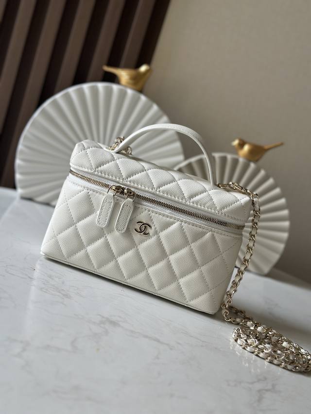 芯片版新款 现货 25C Lp盒子包 淡金扣,荔枝皮,能装,颜值抗打,每个设计都在我的心巴上这只手拎斜挎都很美日常穿搭真的嘎嘎好 看,时尚感十足 编号:6603 芯片版新款 现货 25C Lp盒子包 淡金扣,荔枝皮,能装,颜值抗打,每个设计都在我的心巴上这只手拎斜挎都很美日常穿搭真的嘎嘎好 看,时尚感十足 编号:6603