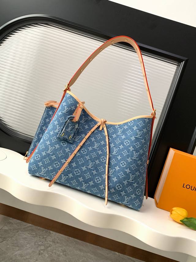 顶级原单 M46855 蓝色大号 M46854蓝色小号 丹宁牛仔 推出崭新 Carryall 中号手袋，以 Monogram 帆布和皮革饰边塑造贴合身形的设计。