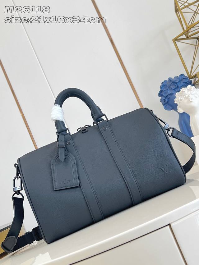 出厂价P 顶级原单 M15249 本款 Keepall BandoulièRe 35 手袋取材蜡面牛皮革，呈现柔软耐用的粒面纹理。Lv Aerogram 系列的