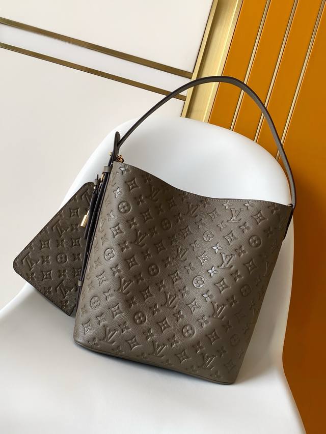 顶级原单 M13044黑色 M25823灰绿 动态163 本款 All In 大号手袋以标志性 Monogram Empreinte 皮革巧妙构筑一体两式的水桶