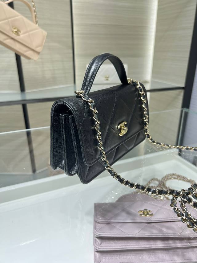 Ohanel 25K最新款 大菱格 手机包手提包 原厂皮 Ap6410Y尺寸：11*8.5*7Cm.