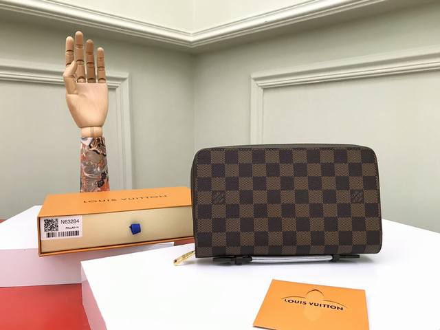 正品级 顶级原单 N63284啡格超功能Zippy Xl可在钱夹中装下一个小包！ 空间足够大，可容纳一部手机 有一个特别口袋 、钥匙、护照、现金还有您所有的信用