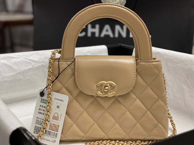 Chane1 24K Kelly 凯莉秋冬走秀爆款来袭 进口原厂皮 感觉钱包要按不住了Keyy作为设计灵感， 真的优雅之中又温柔了几分呢的Vintage款也超有